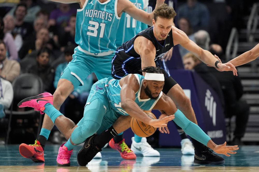 着多位国际 着多位国际