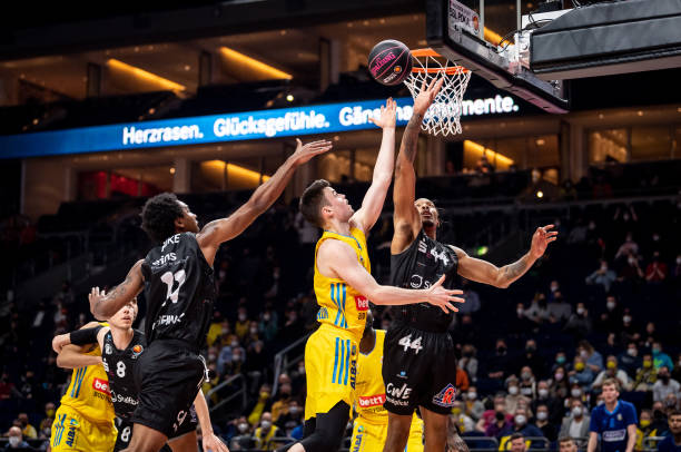 由式滑雪将 由式滑雪将