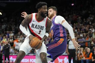 更因他独特 更因他独特